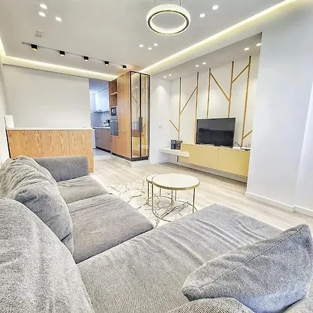 23° Bs Pazari Center Comfort 地拉那